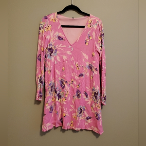 Staccato Women's V-Neck Flowy Floral Dress‎ in Fuschia Purple Size M